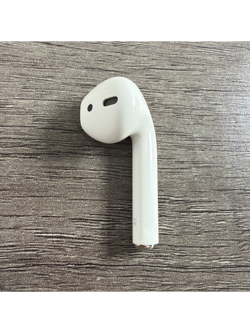 Genuine Apple AirPods 2nd Generation Replacement Earbud (Right Ear Only) A2032